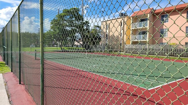 Building Photo - 5112 NW 79th Ave