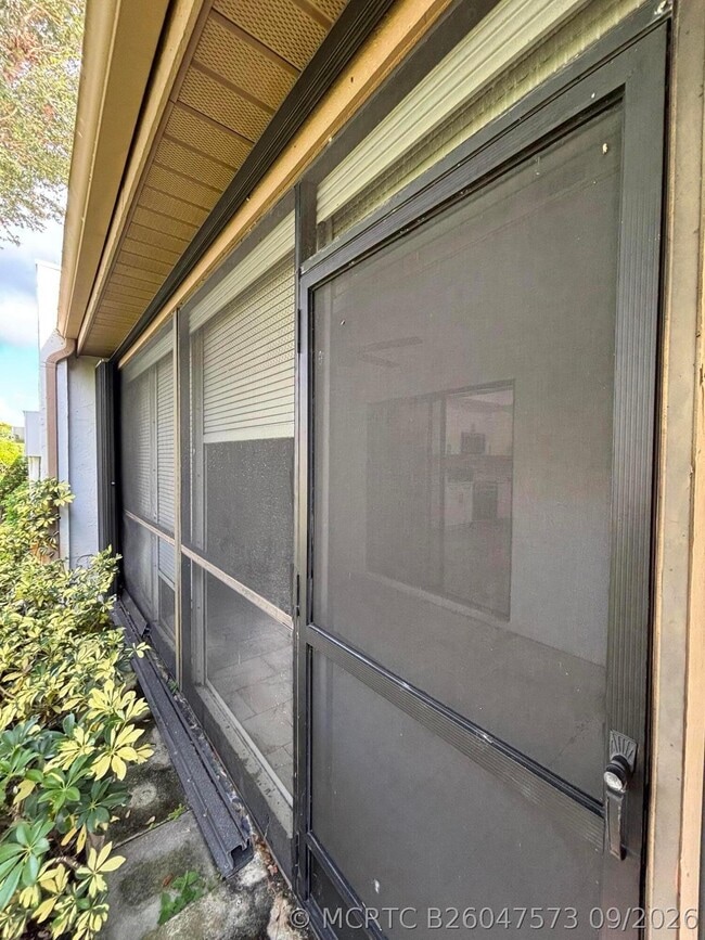 Building Photo - 6132 Fairfield Cir