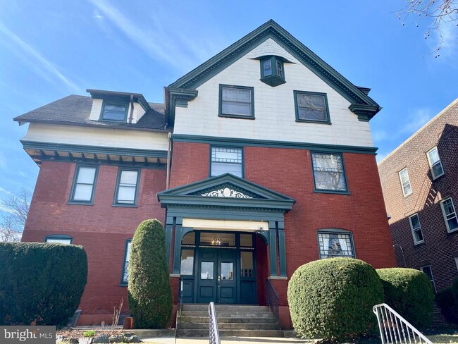 Primary Photo - 1310 Delaware Ave