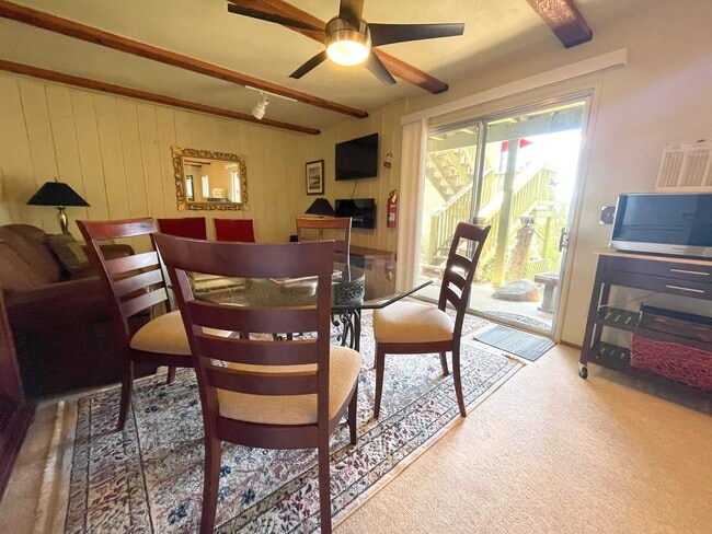 Building Photo - Cozy Apartment-All utilities paid in Lake ...