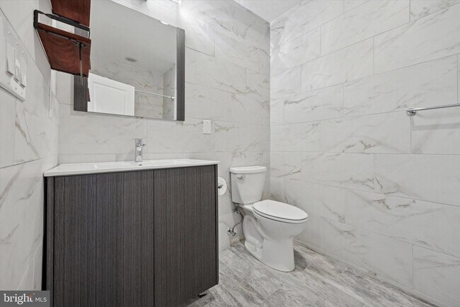 Building Photo - 2222 Wharton St