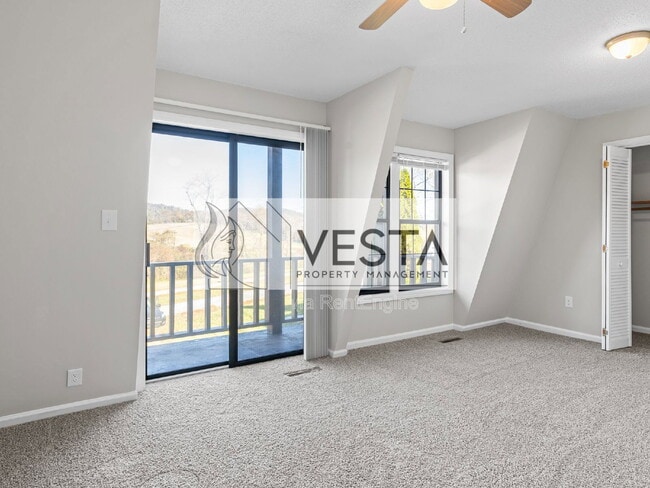 Building Photo - 588 Ray Hill Rd