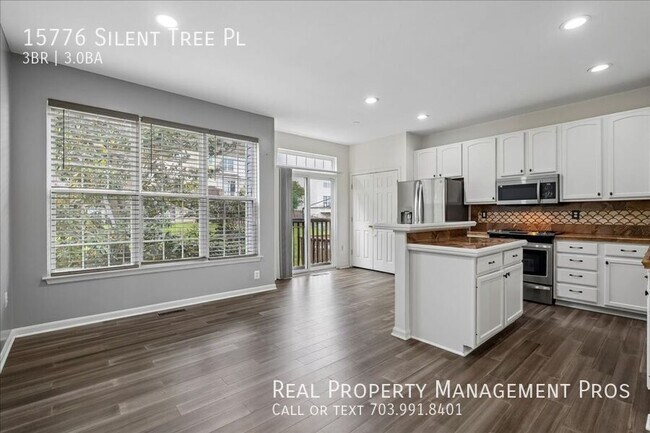 Building Photo - 15776 Silent Tree Pl