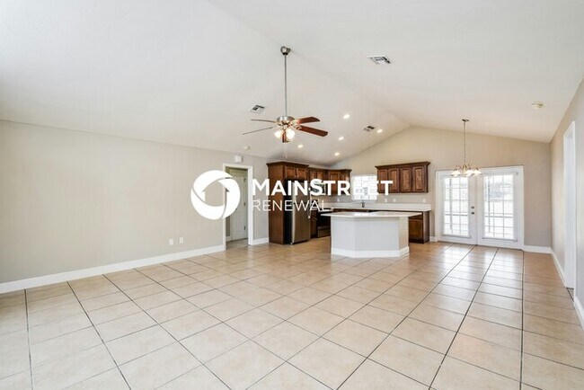 Building Photo - 3 Bedroom Pet-Friendly Home in Cape Coral,...
