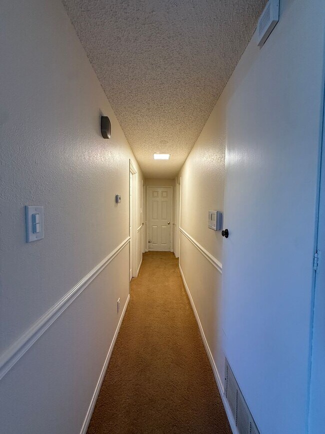 Building Photo - Centrally Located Orcutt Single Story Home