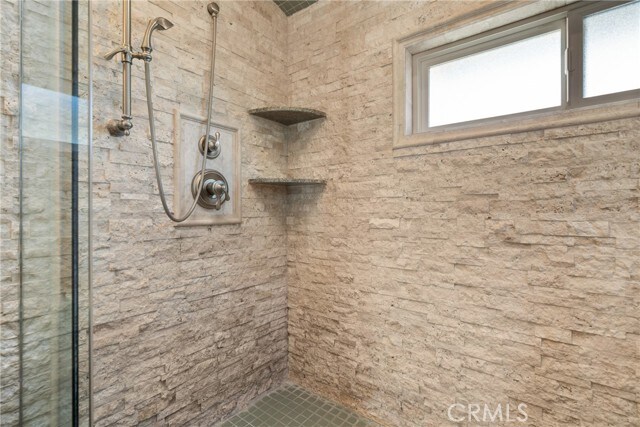 Building Photo - 2111 Vista Dorado