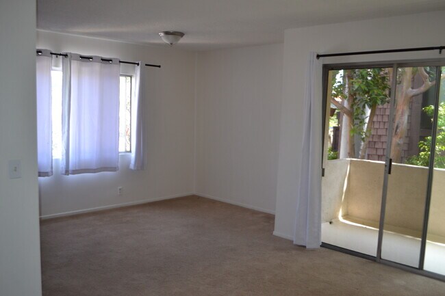 Primary Photo - 12810 Pacific Ave