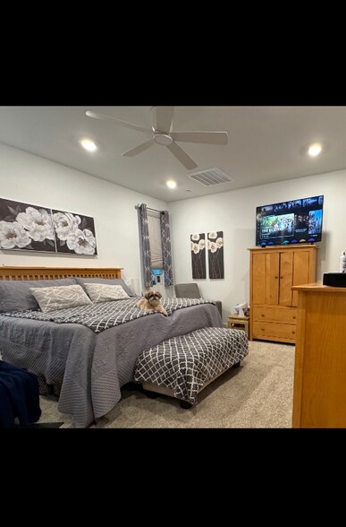 Building Photo - 1939 Meyer Ct