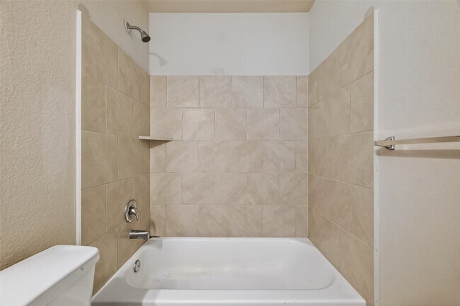 Building Photo - 923 Steel Blue Dr