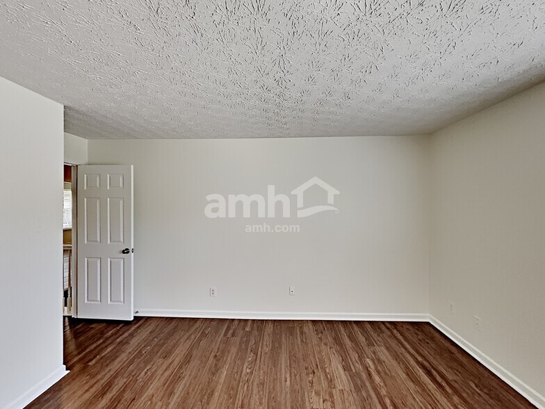 Building Photo - 2999 Storybook Ln