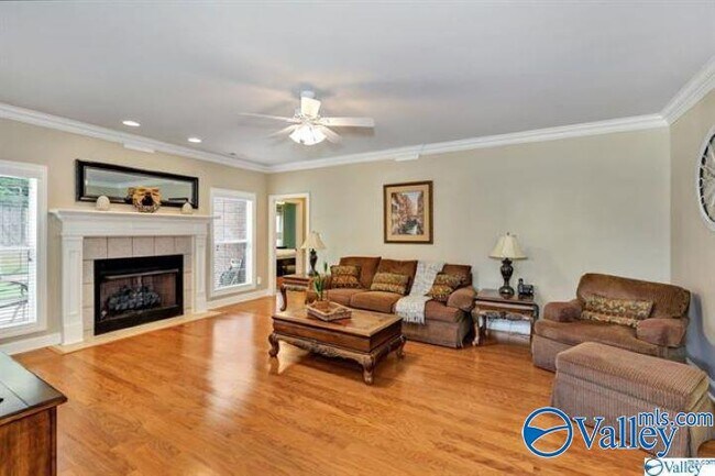 Building Photo - 119 Averbeck Ct