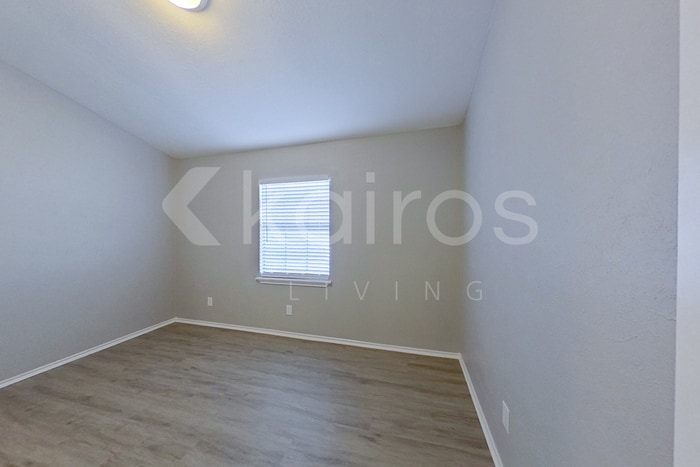 Building Photo - 2531 E Timberview Ln