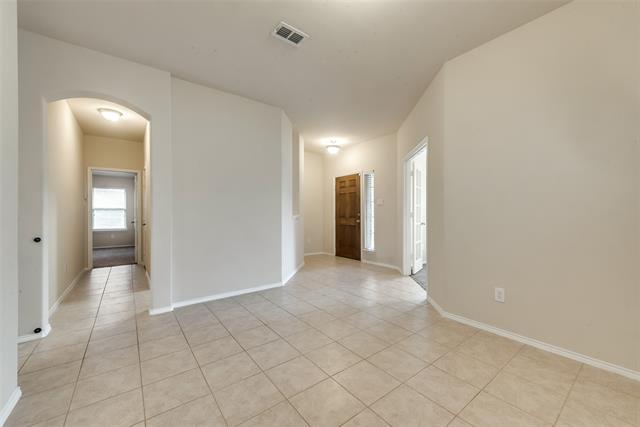 Building Photo - 4721 Lazy Oaks St