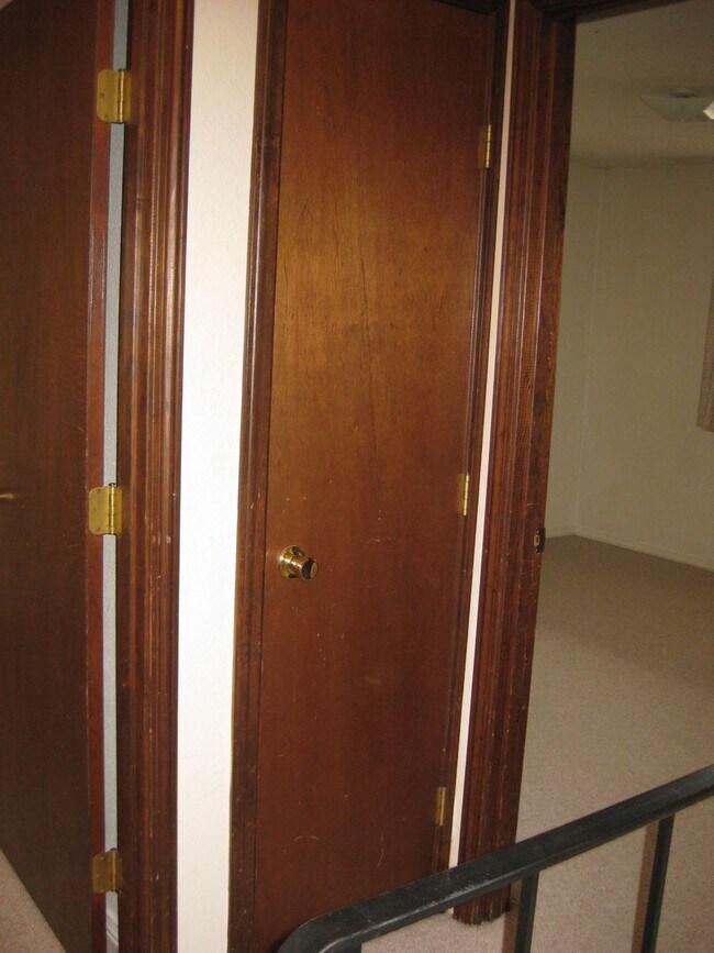 Building Photo - 2-Bedroom Townhouse in South Corvallis!