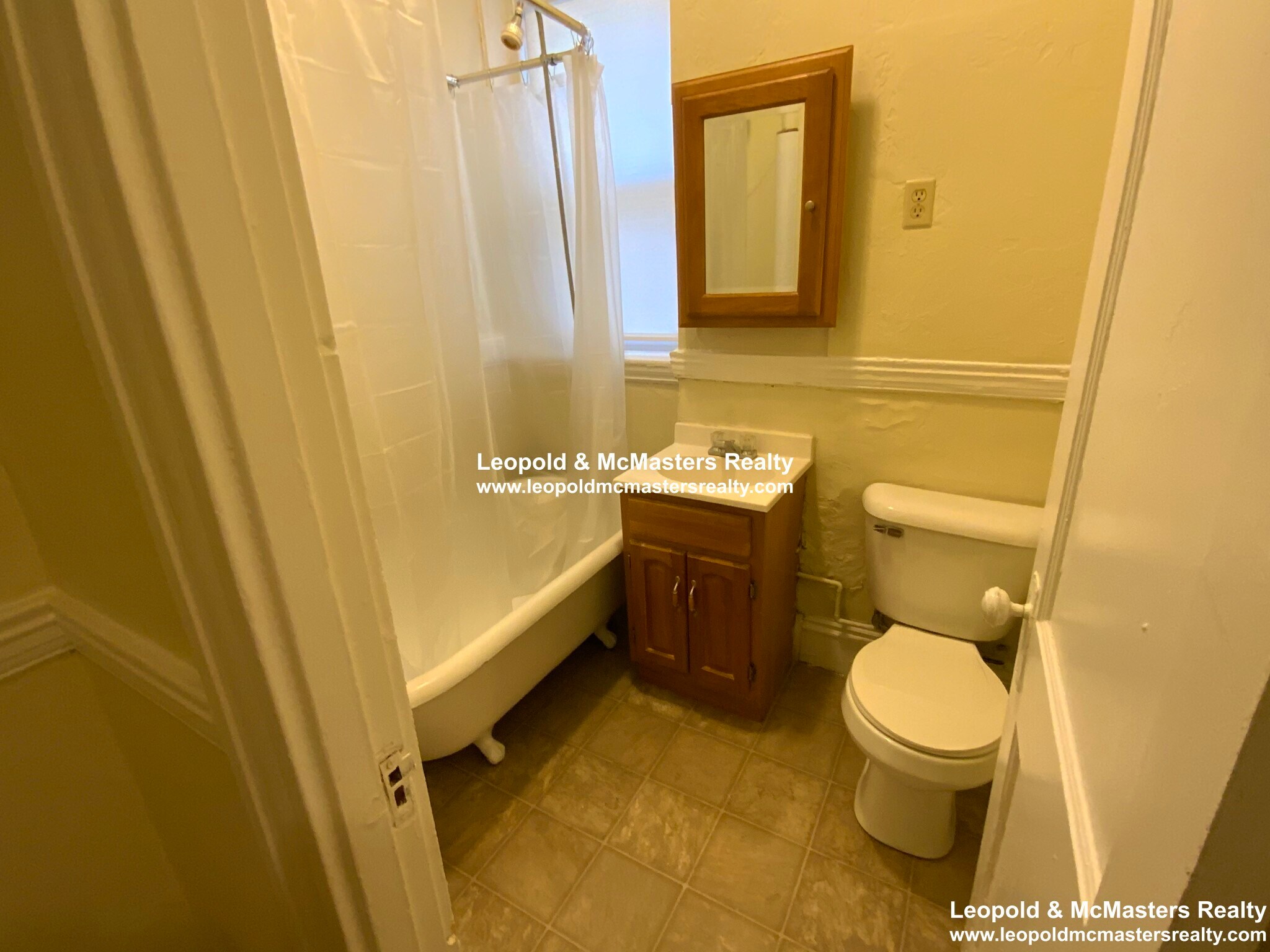 Building Photo - 1322 Commonwealth Ave