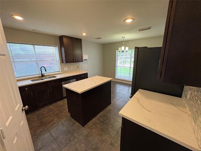 Building Photo - Beautiful 4-bedroom, 2.5-bath home in desirable Katy ISD!