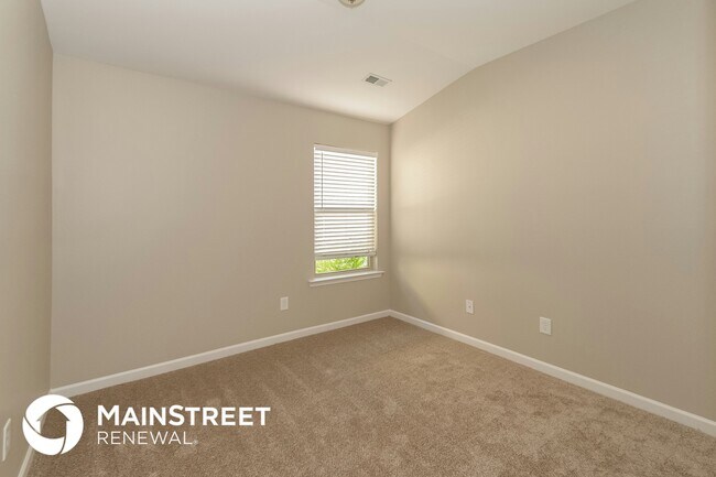 Building Photo - 125 Briar Ridge Ln