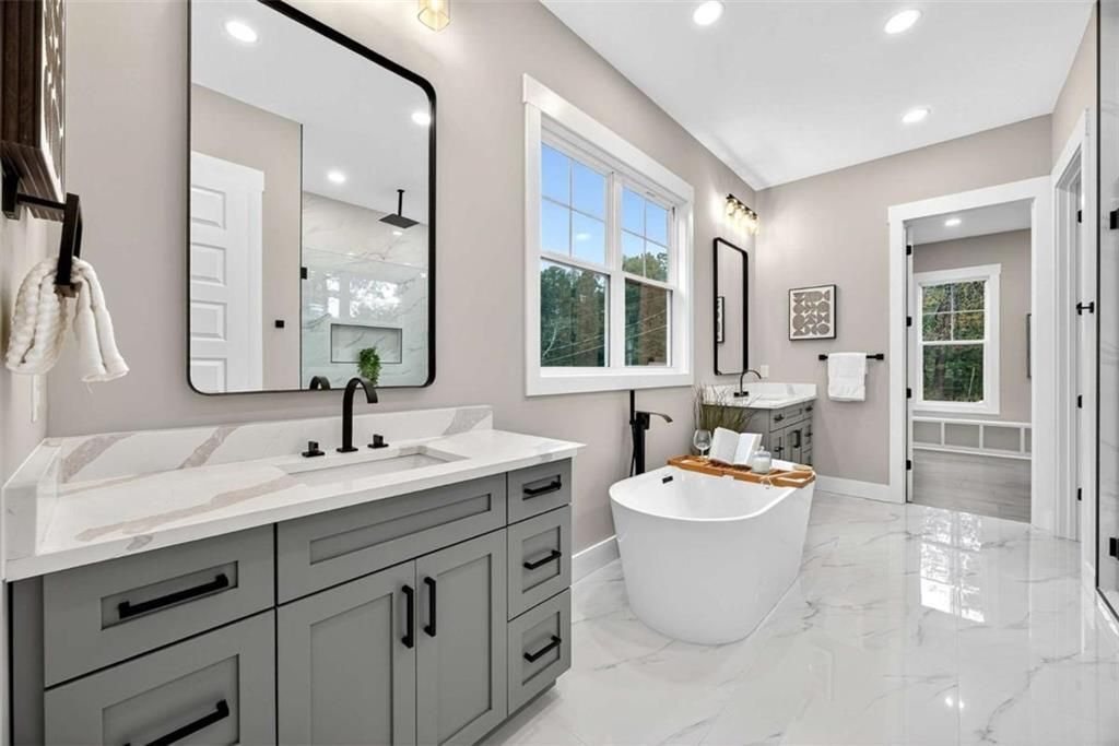 Building Photo - 6651 Malvin Dr