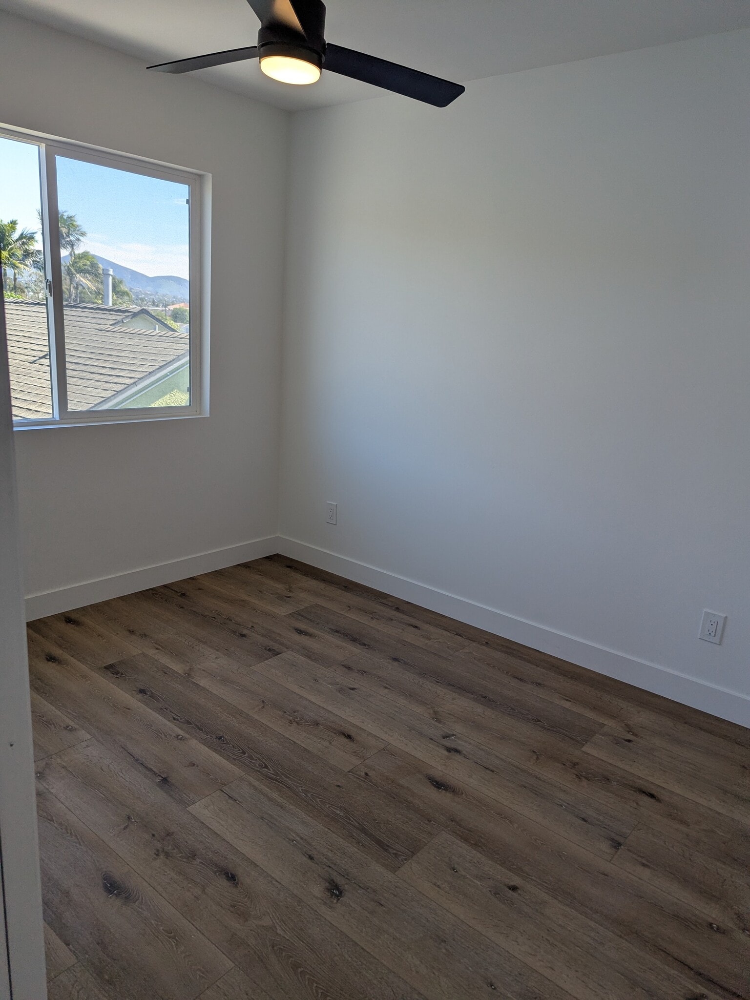 Building Photo - 7311 Carmenita Rd