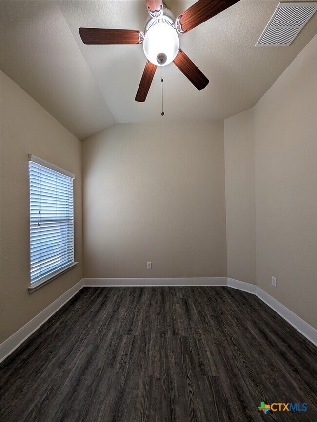 Building Photo - 1227 FM306