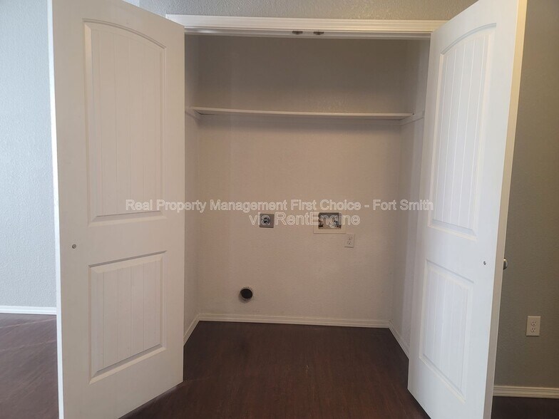 Building Photo - 2021 Ingalls Ln