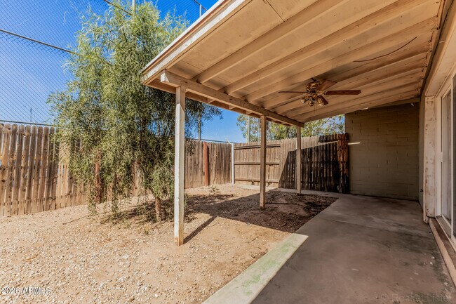 Building Photo - 11826 N 35th Ave