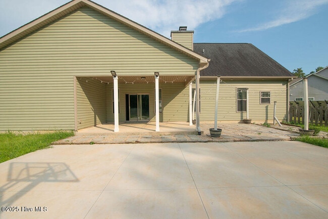 Building Photo - 102 Gabriels Wy