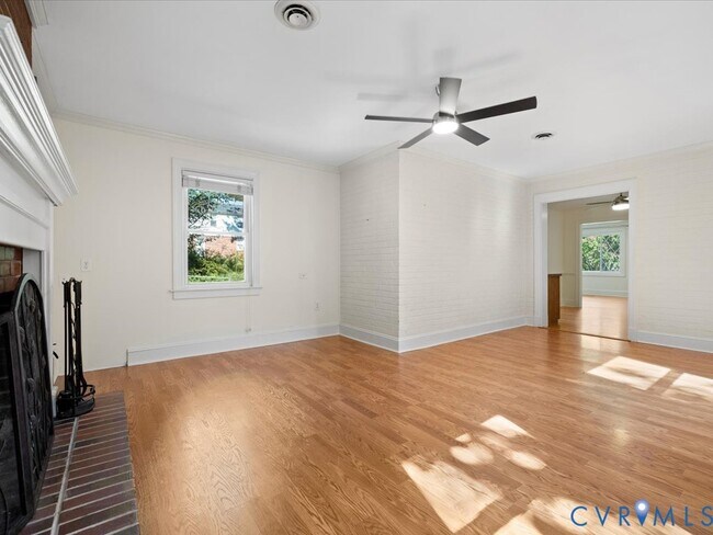 Building Photo - 8913 Michaux Ln