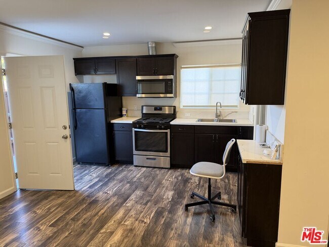 Building Photo - 19308 Calvert St