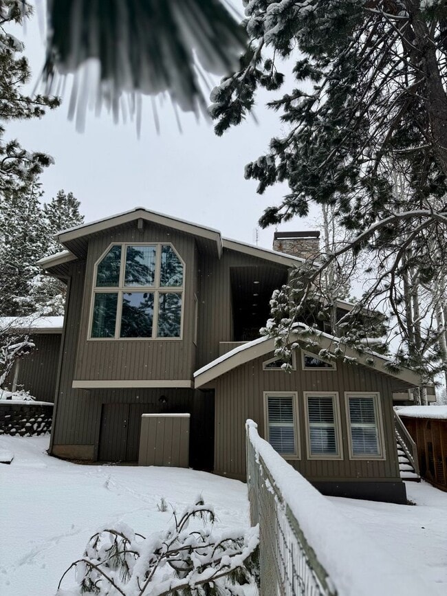 Building Photo - HUGE Custom-Designed Dream Home bordering ...