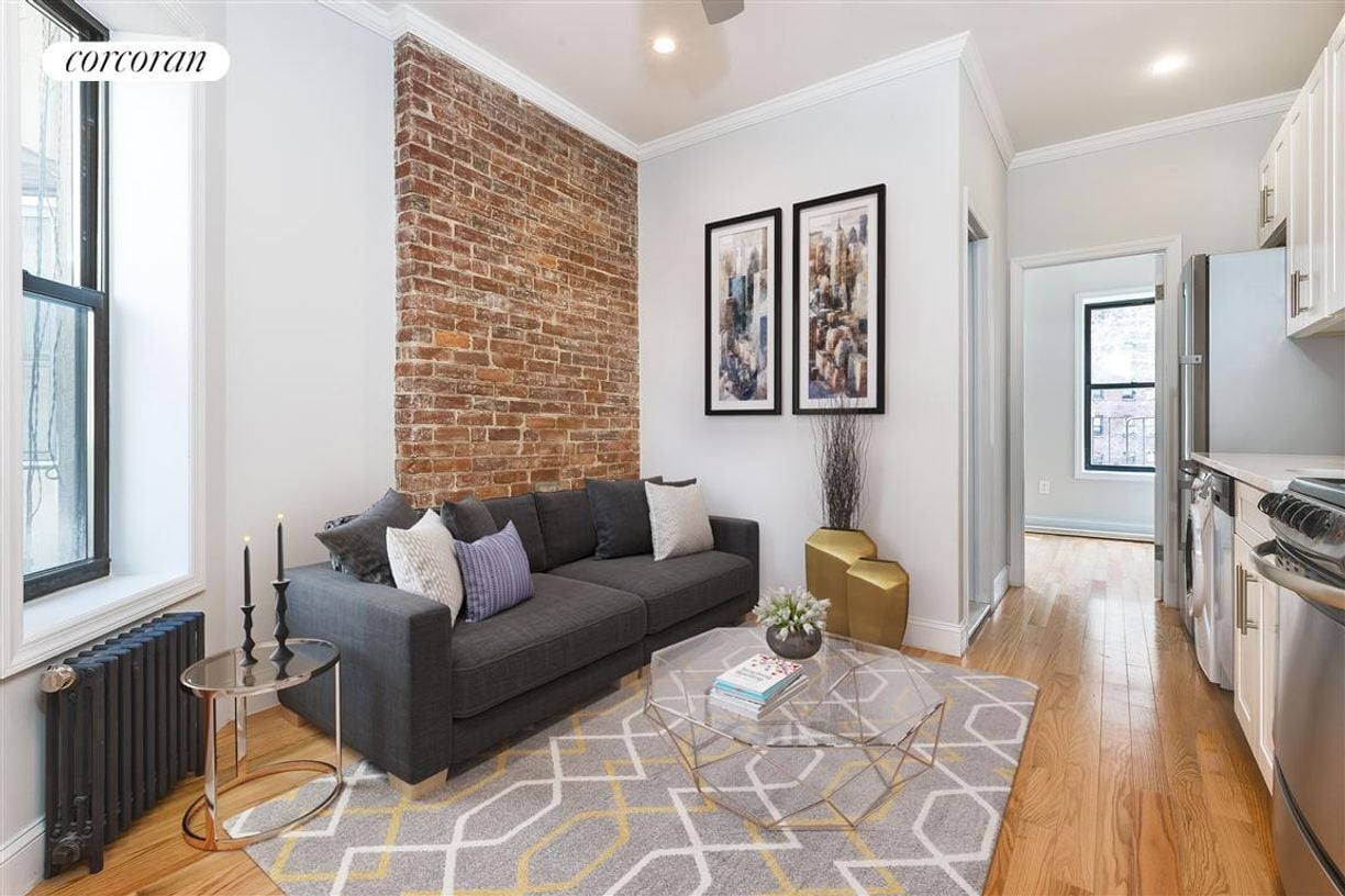 Building Photo - 171 E 99th St