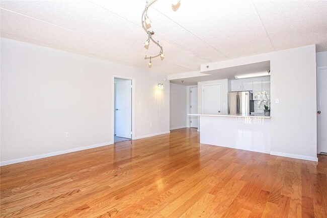 Building Photo - 123 Mamaroneck Ave