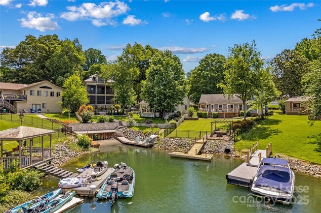 Building Photo - 21112 Rio Oro Dr