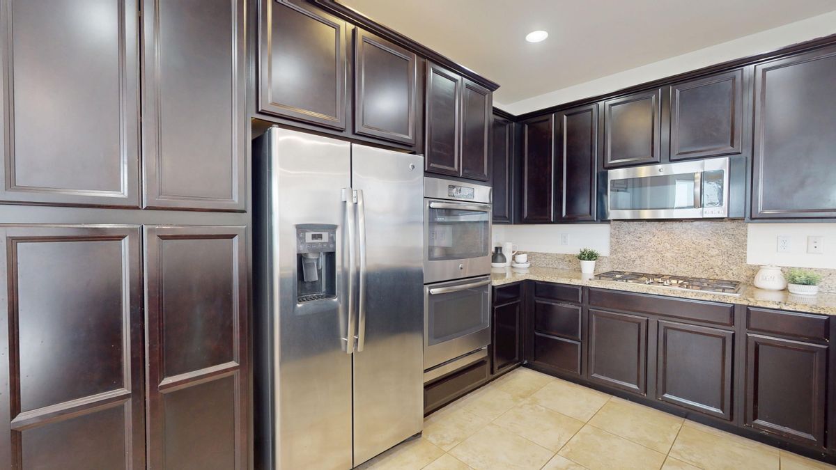 Building Photo - 28620 Vista Del Rio Dr