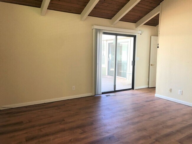 Building Photo - 3/2 home in Lake Wildwood Gated Community, Penn Valley, CA 95946