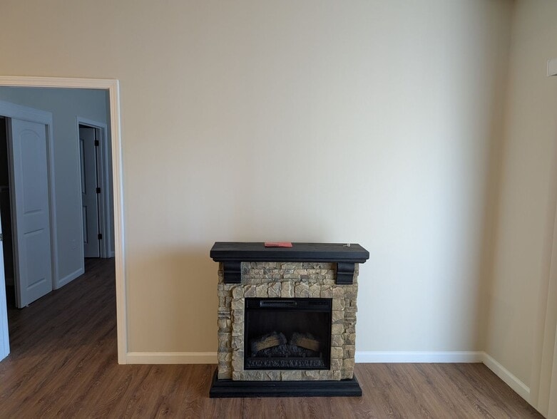 Building Photo - 117 Harmony Mdws Ct