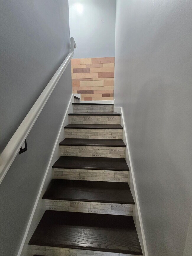 Building Photo - 4200 Turnberry Cir