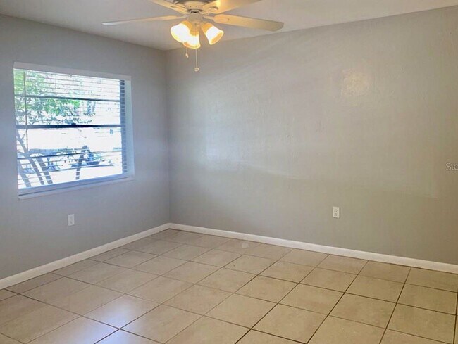 Building Photo - 2292 - Sugarfoot Oaks