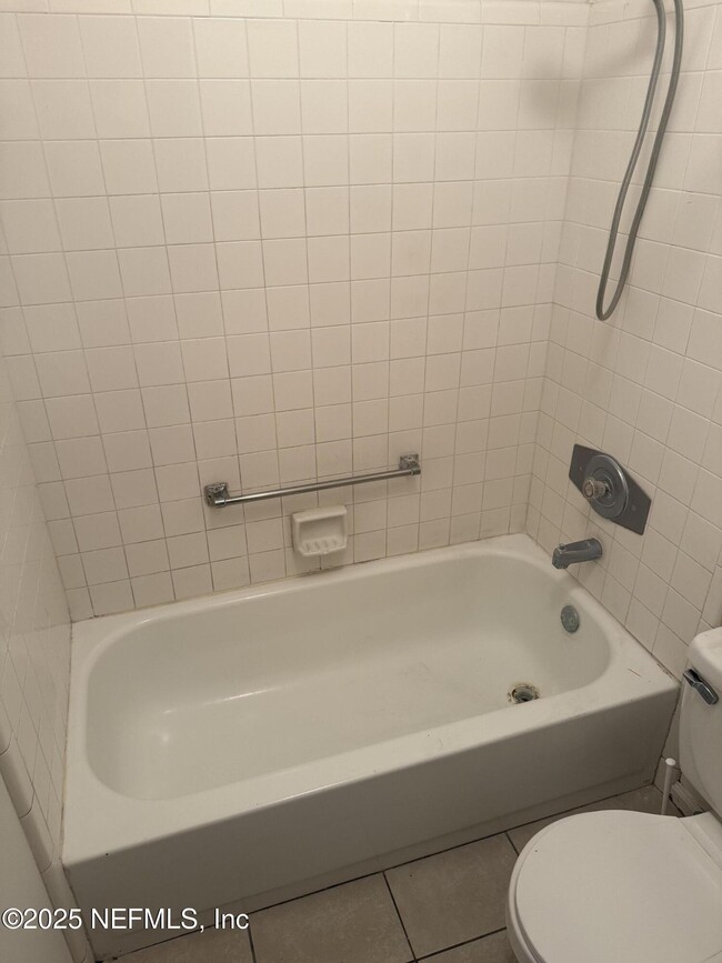 Building Photo - 1210 Whitlock Ave