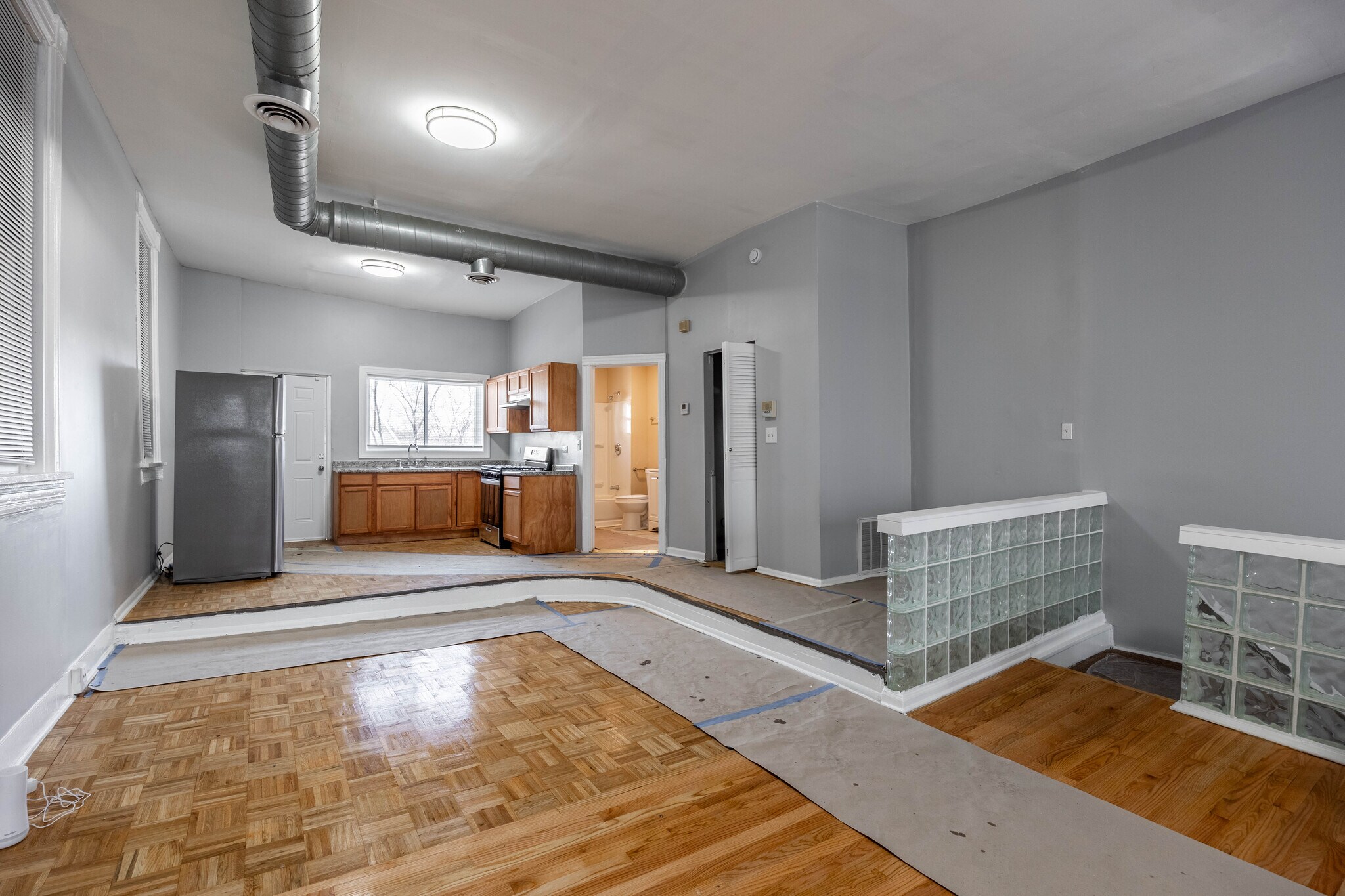 Building Photo - 1877 N Milwaukee Ave