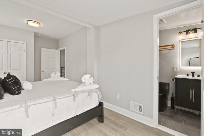 Building Photo - 6314 7th St NW
