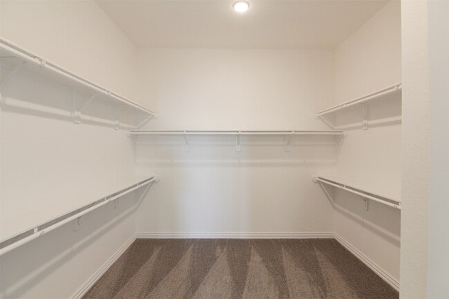 Building Photo - 31811 Dunham Lake Dr