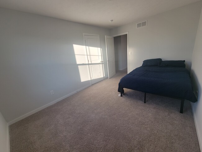 Building Photo - 131 Natalie Ln