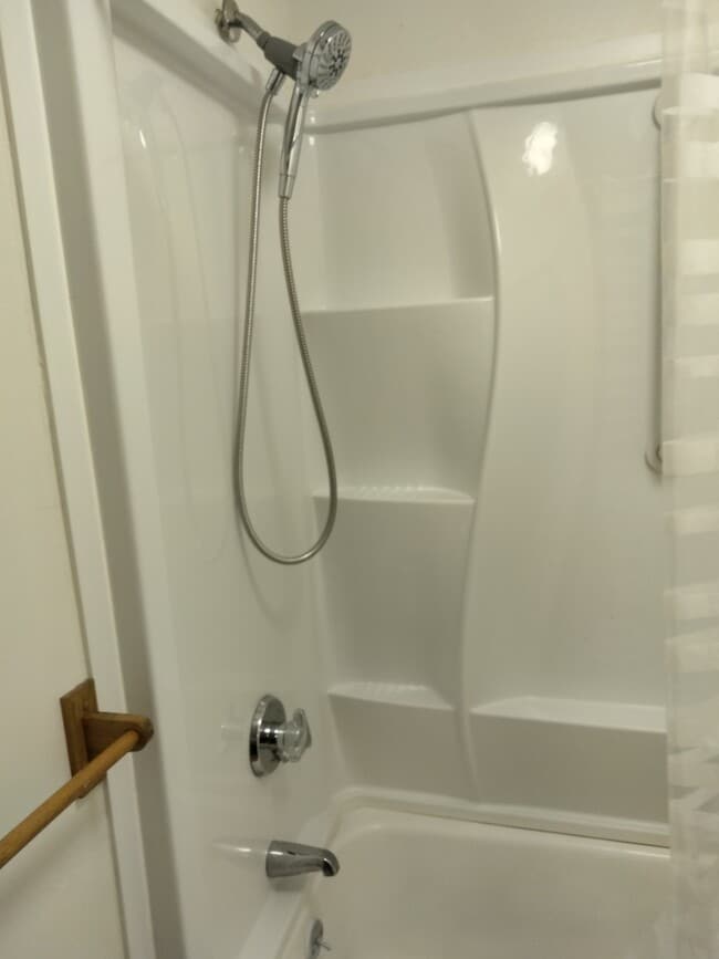 Building Photo - 340 Main St