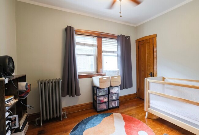 Building Photo - 3414 N Ridgeway Ave