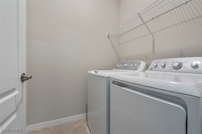 Building Photo - 4264 Lemongrass Dr