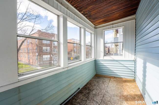 Building Photo - 62-64-64 James St