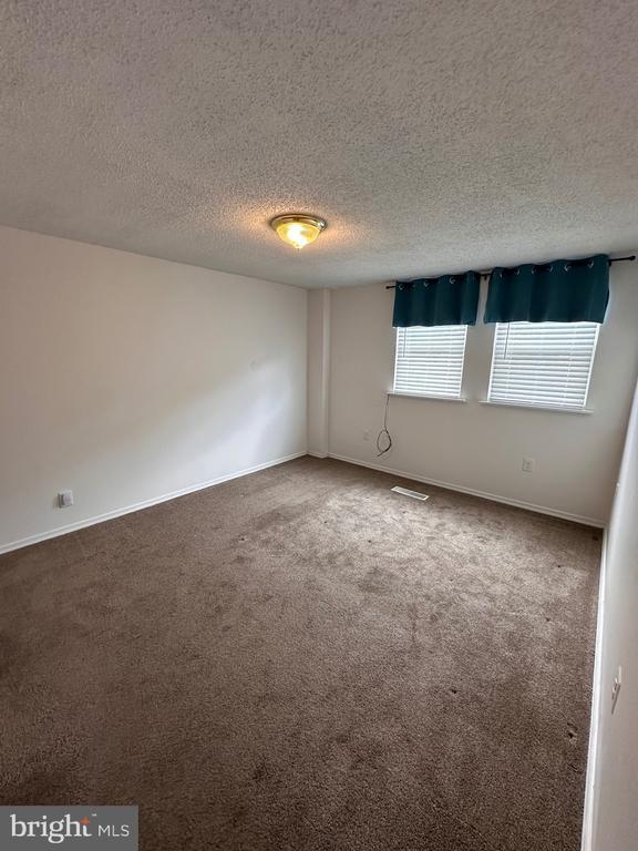 Building Photo - 12032 Millbrook Rd