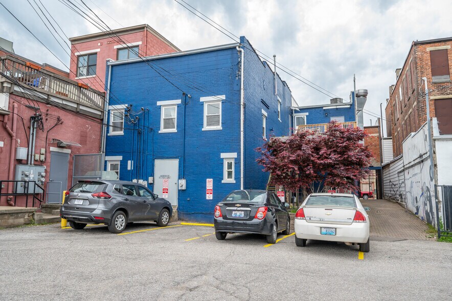 Primary Photo - 726 Madison Ave