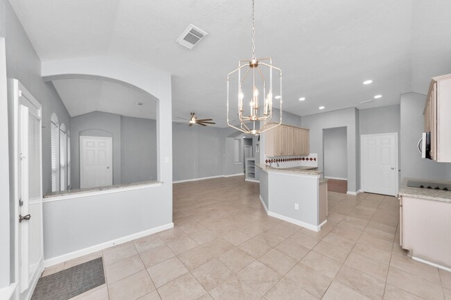 Building Photo - 1819 Misty Falls Ln